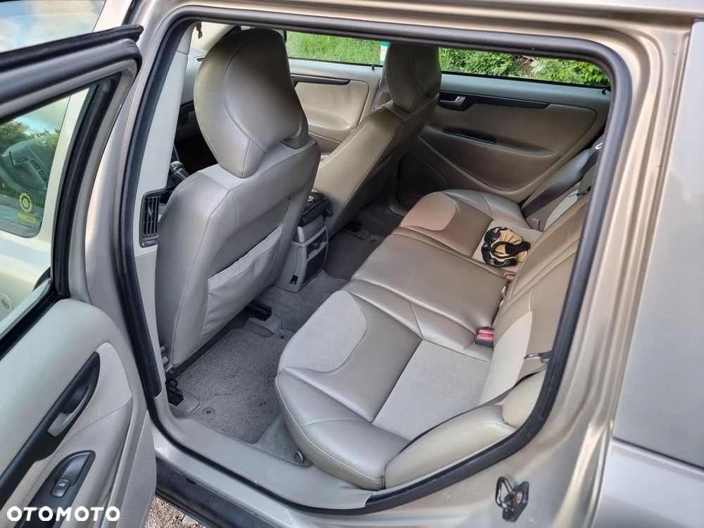 Volvo V70 Cross Country 2.4 AWD - 6