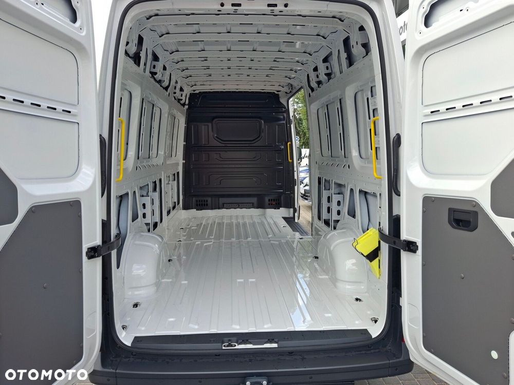 Volkswagen Crafter 35 TDI - 8