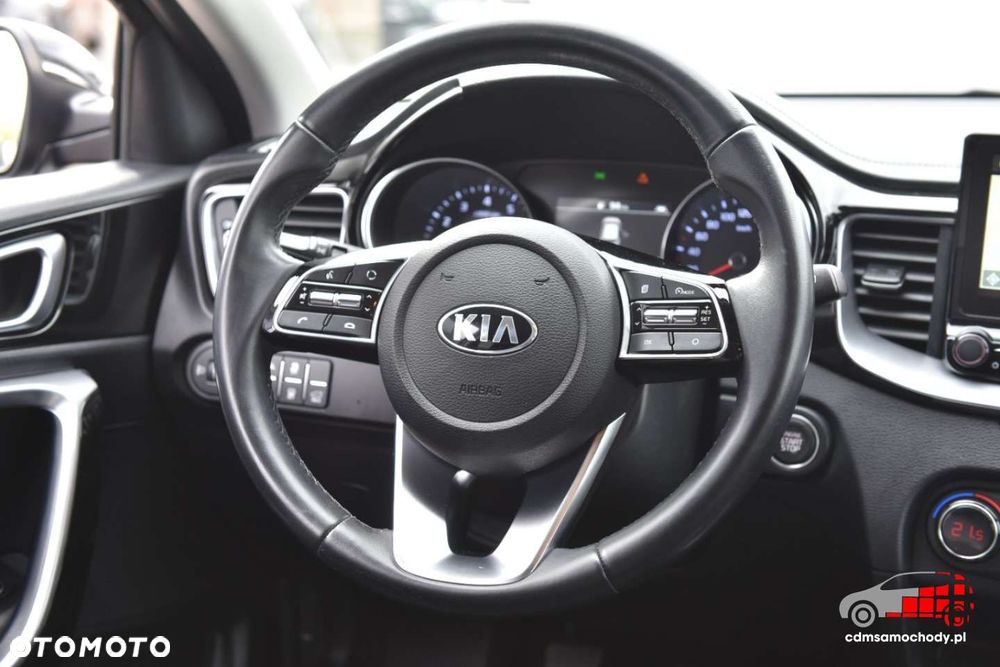 Kia XCeed - 23