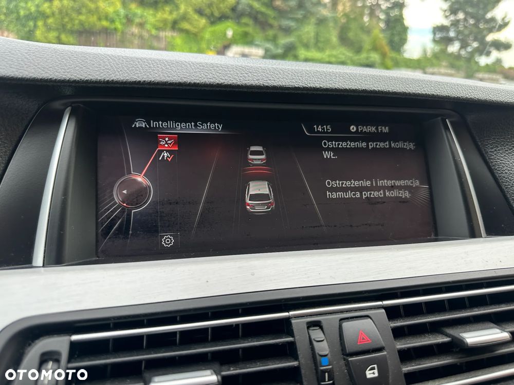 BMW Seria 5 520d xDrive - 36