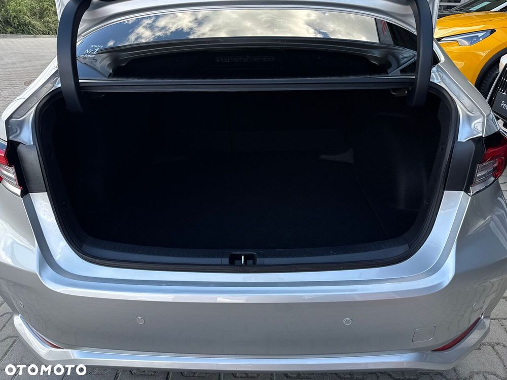Toyota Corolla 1.8 Hybrid Style - 33