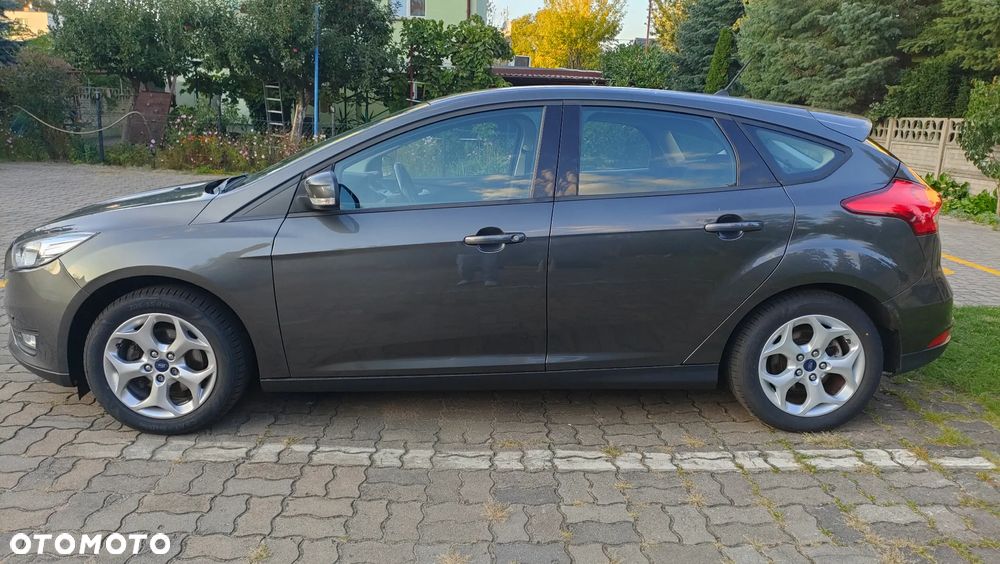 Ford Focus 1.6 Trend - 8