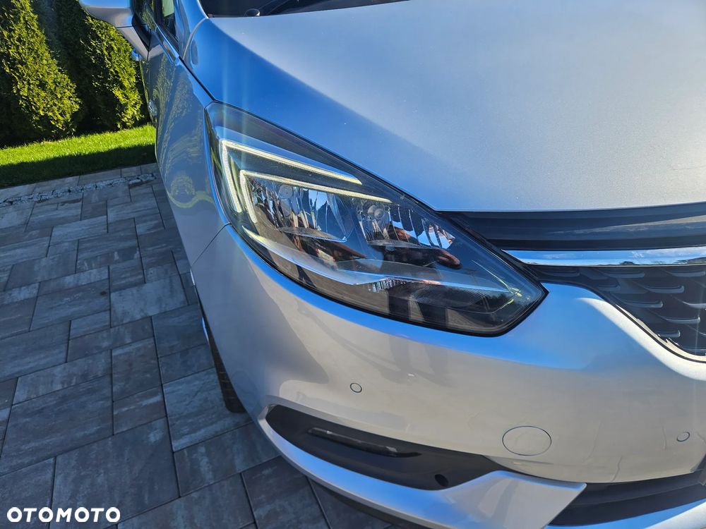 Opel Zafira 1.4 Turbo Edition - 12