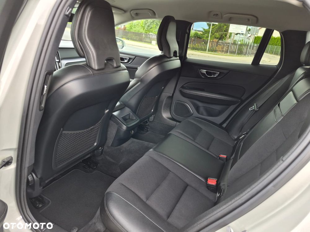 Volvo V60 D4 - 21