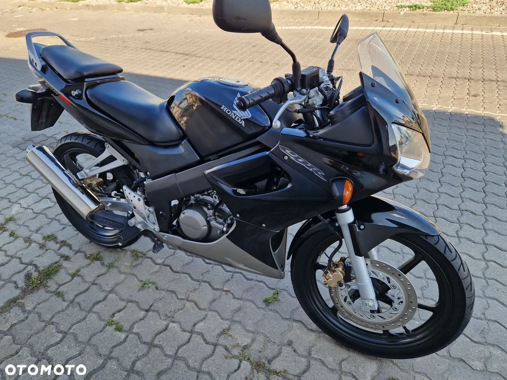 Honda CBR - 9