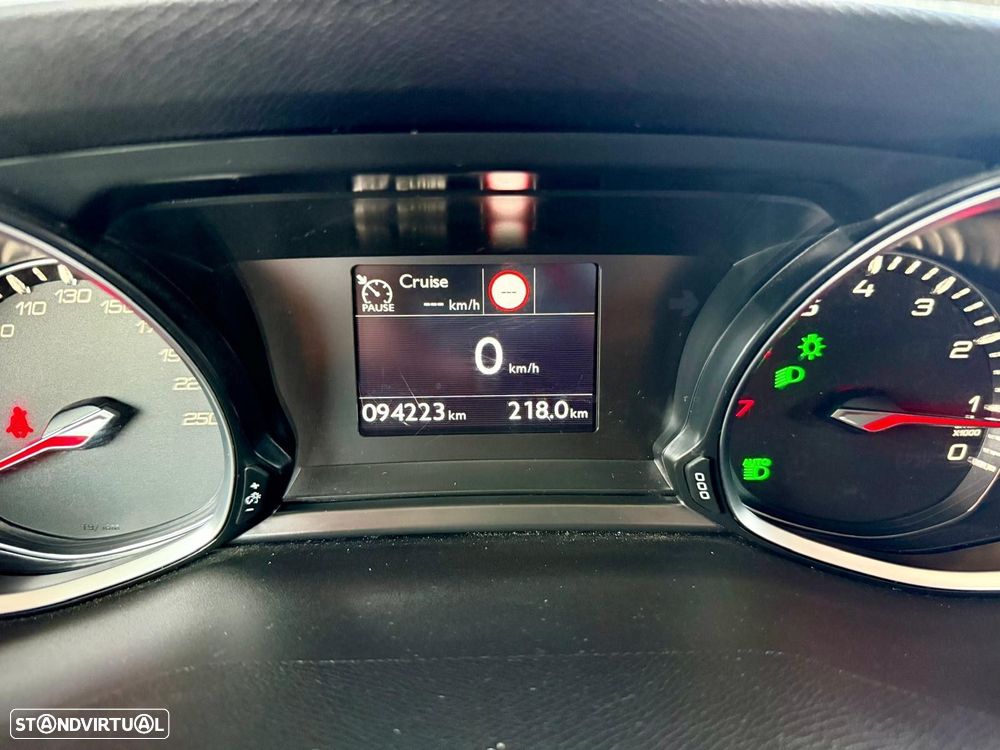 Peugeot 308 1.2 PureTech Allure - 16