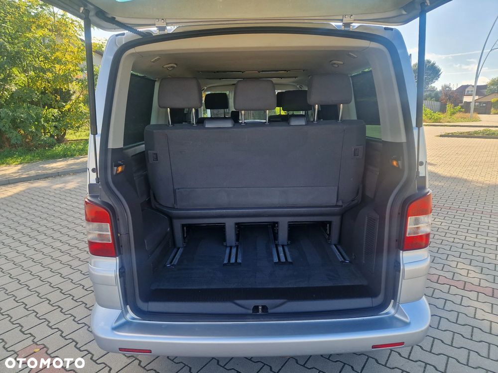 Volkswagen Multivan - 7