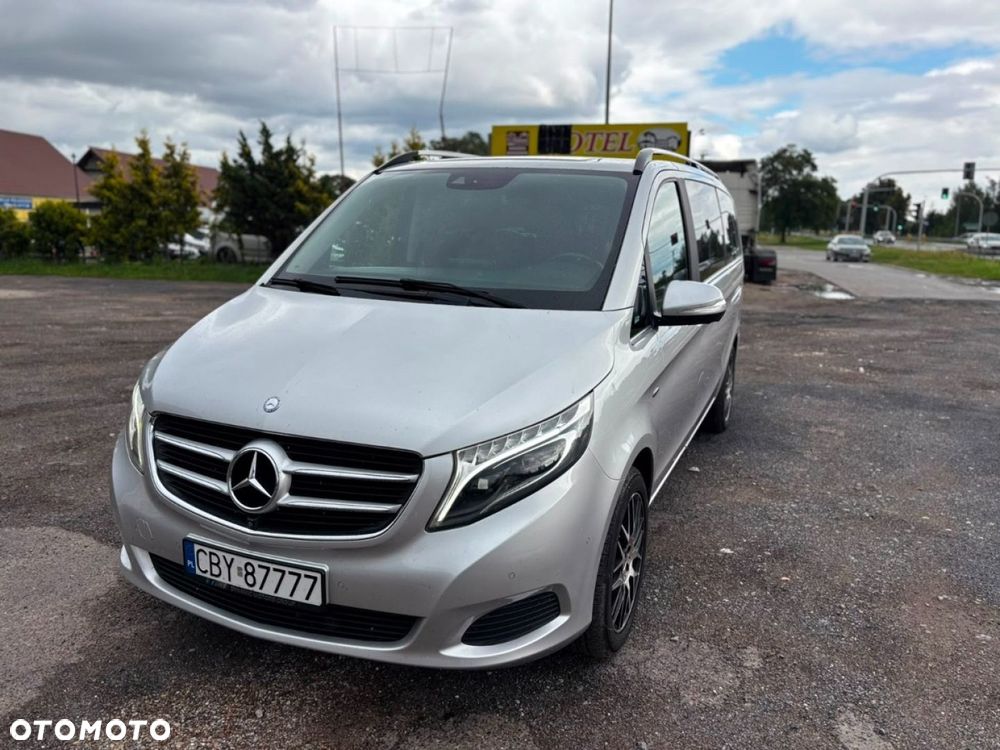 Mercedes-Benz Klasa V - 2