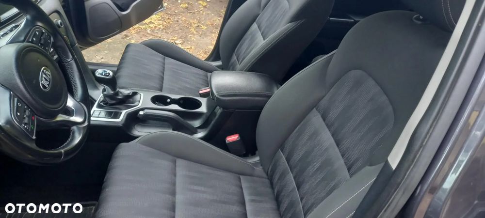 Kia Sportage 1.6 GDI 2WD VISION - 12