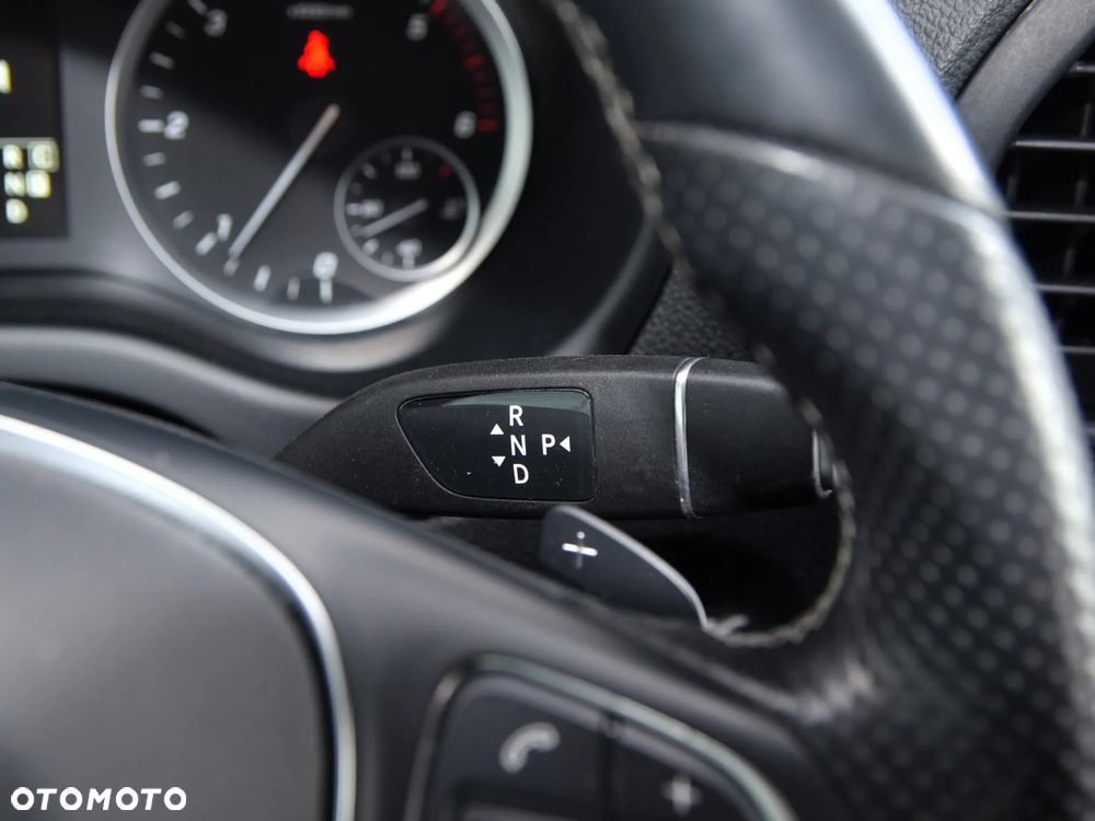 Mercedes-Benz Vito - 24