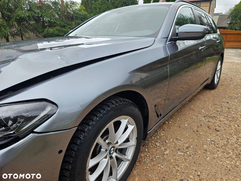 BMW Seria 5 520d xDrive Sport - 4