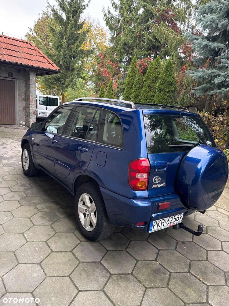 Toyota RAV4 2.0 D-4D 4x4 - 10