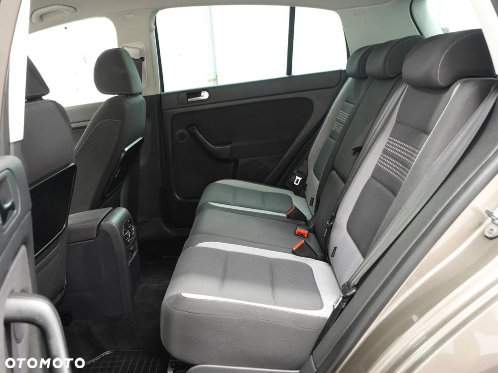 Volkswagen Golf Plus 1.2 TSI DSG Life - 23