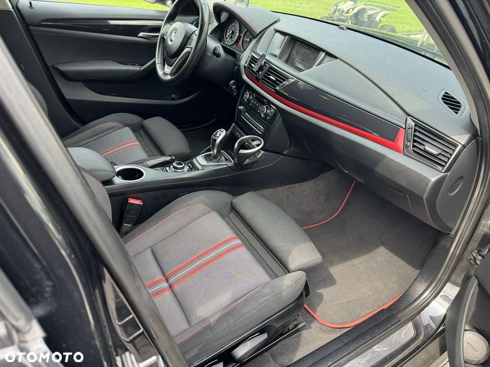 BMW X1 sDrive18d Sport Line - 27