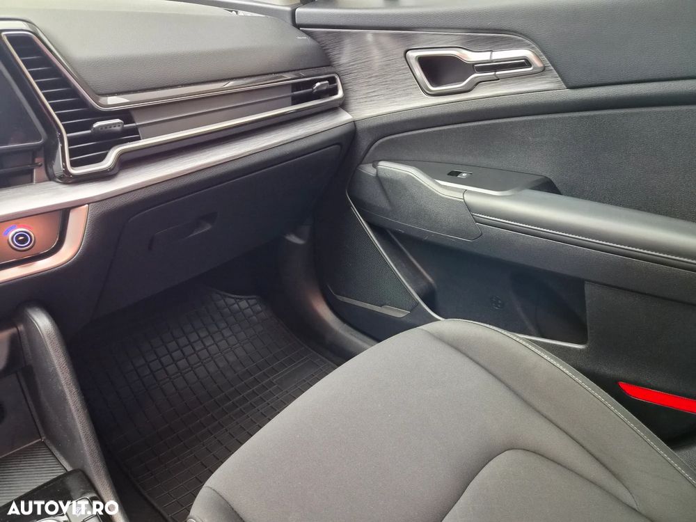 Kia Sportage 1.6 T-GDI 6MT 4x2 Business Line - 25