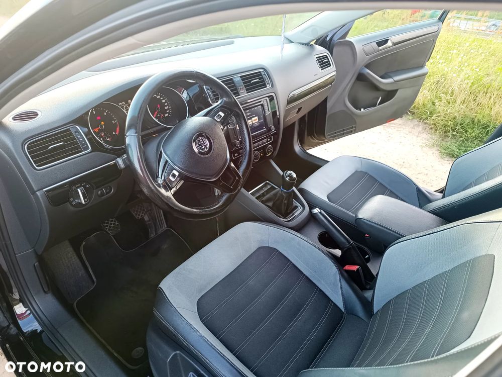 Volkswagen Jetta 2.0 TDI DPF BMT Highline - 12