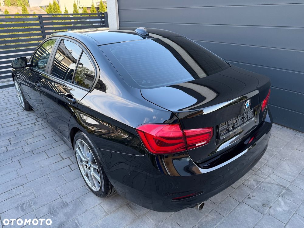 BMW Seria 3 318i GPF Sport Line Shadow - 14