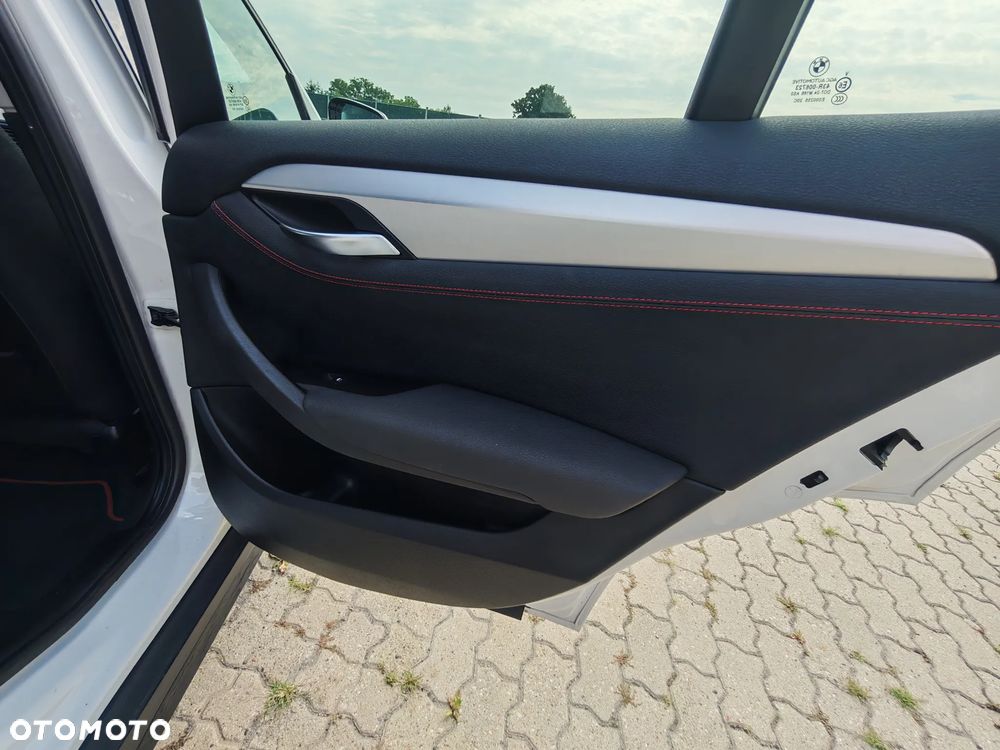 BMW X1 xDrive18d Sport Line - 30