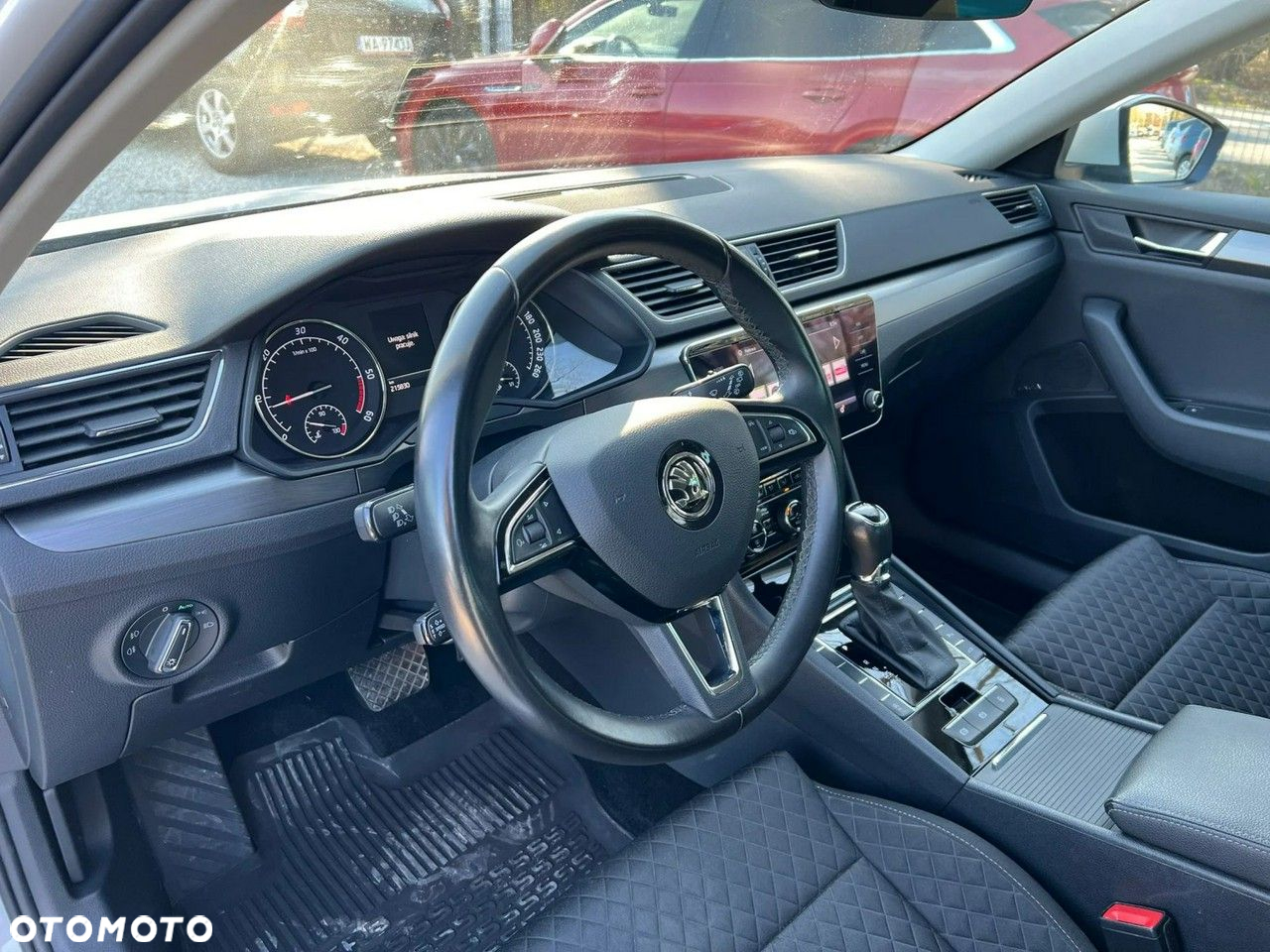 Skoda Superb 2.0 TDI Style DSG7 - 25
