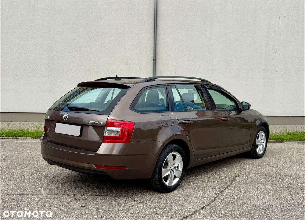 Skoda Octavia 1.6 TDI Business - 4