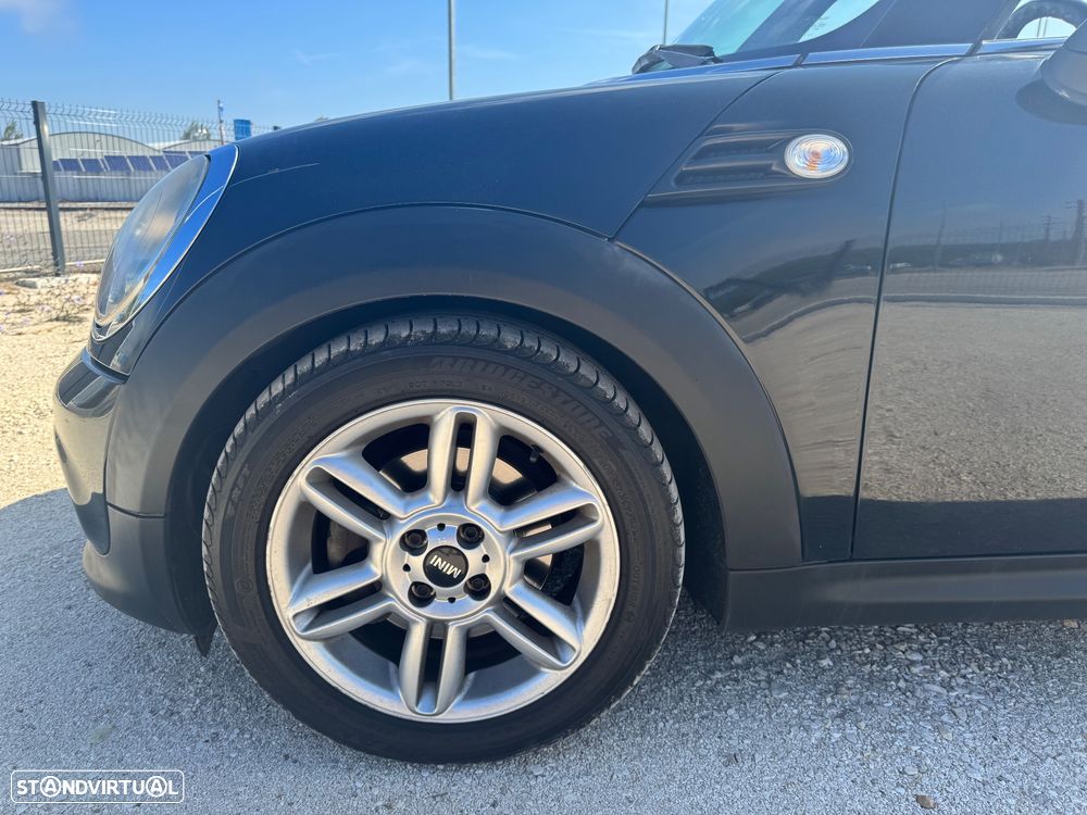 MINI Cabrio Cooper D - 7