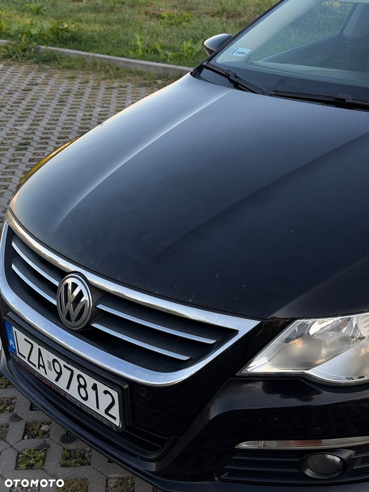 Volkswagen Passat - 2