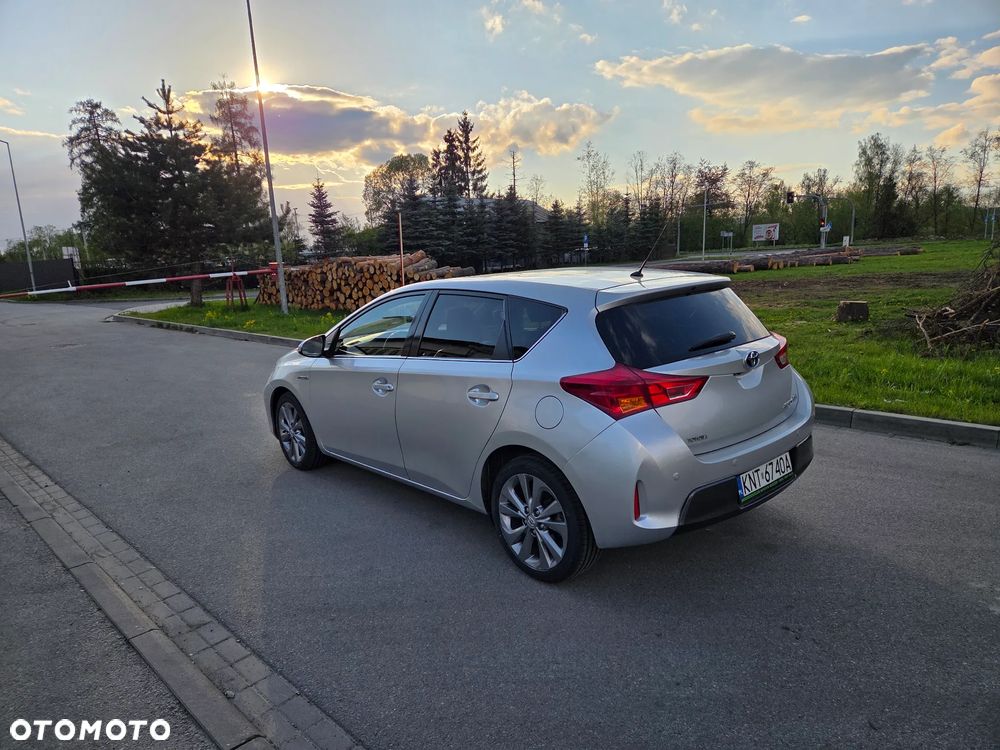 Toyota Auris - 2