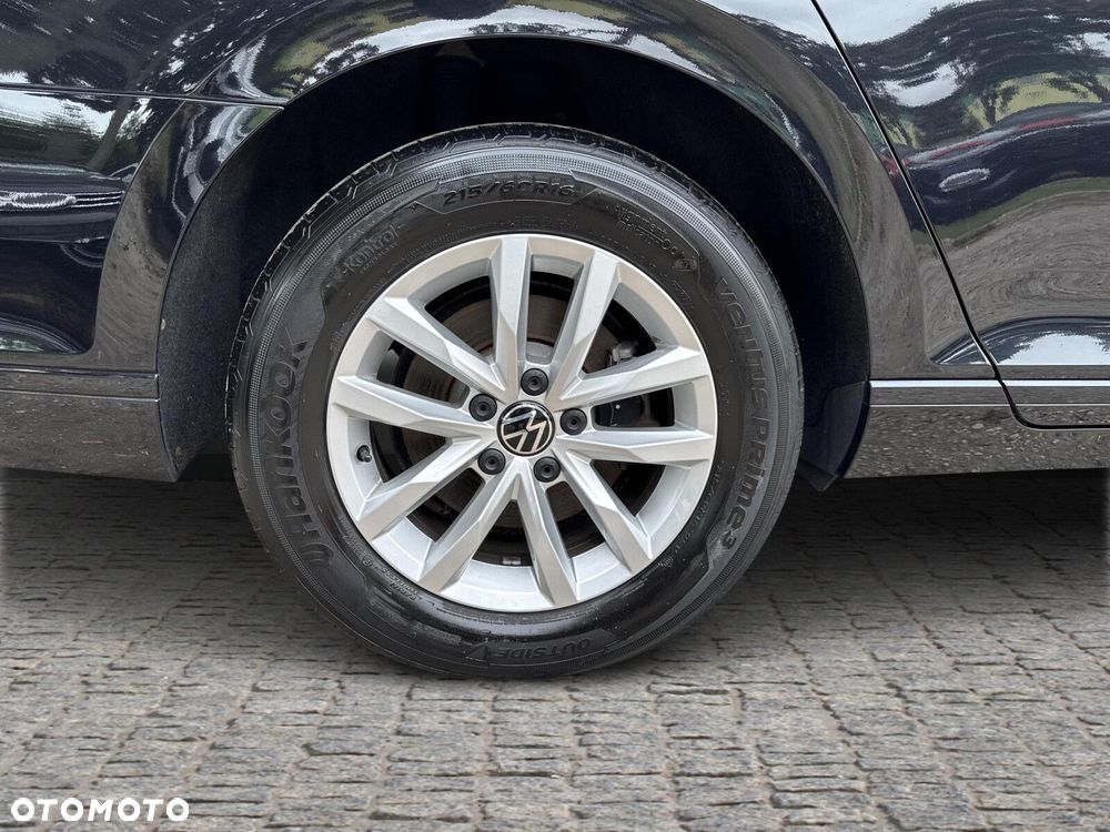 Volkswagen Passat - 18