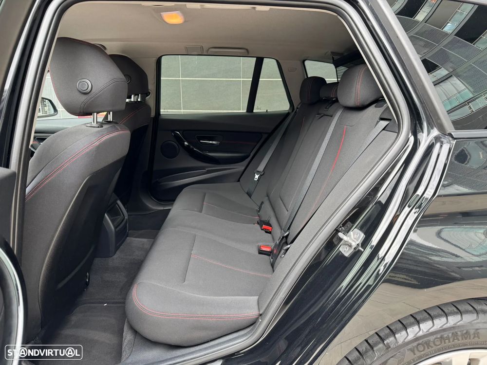 BMW 318 d Sport Line - 14