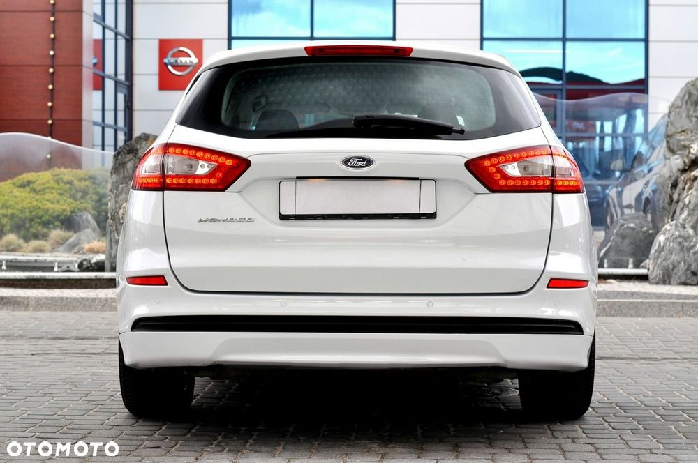 Ford Mondeo 2.0 TDCi Ambiente - 35