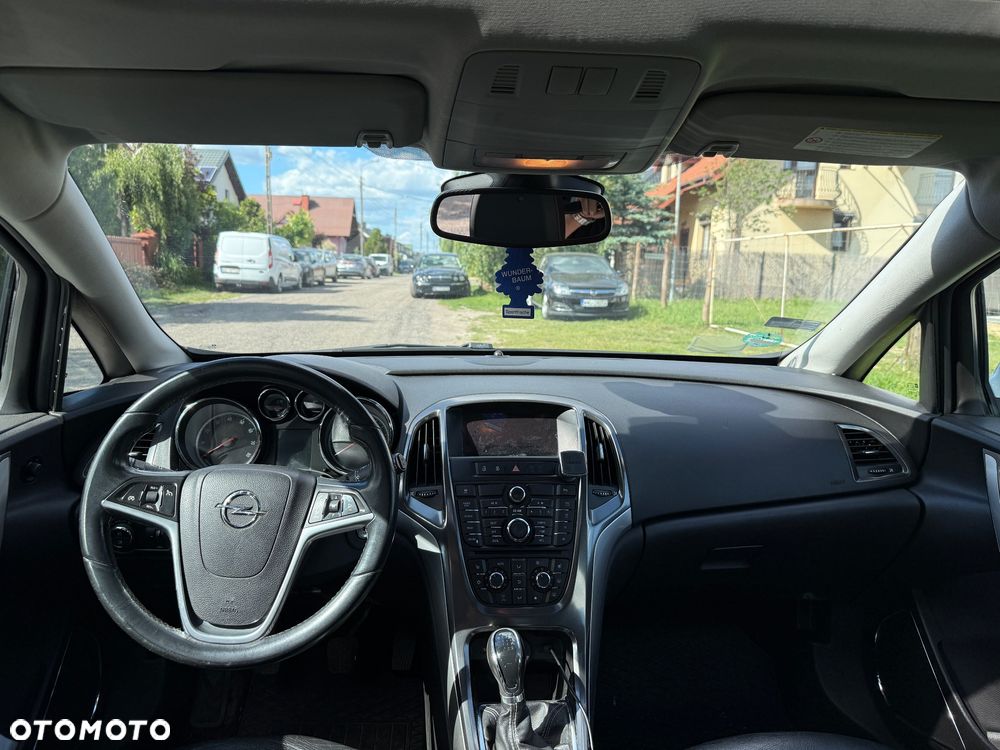 Opel Astra 1.4 Turbo Cosmo - 10