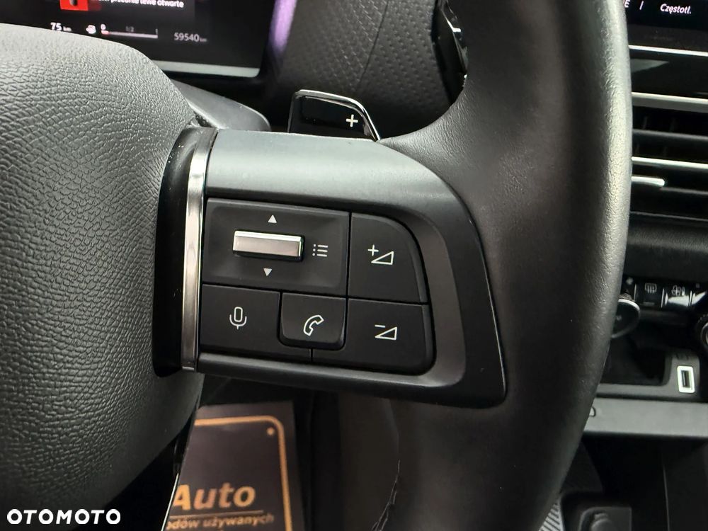Citroën C4 BlueHDi 130 Stop&Start EAT8 SHINE - 24