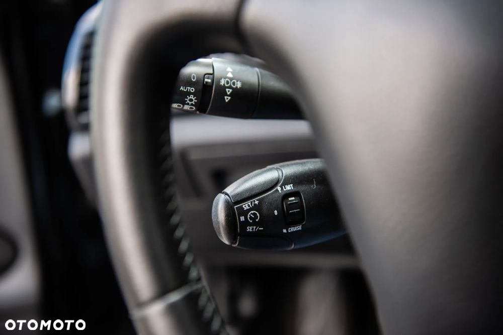 Peugeot 407 HDi 140 JBL - 30