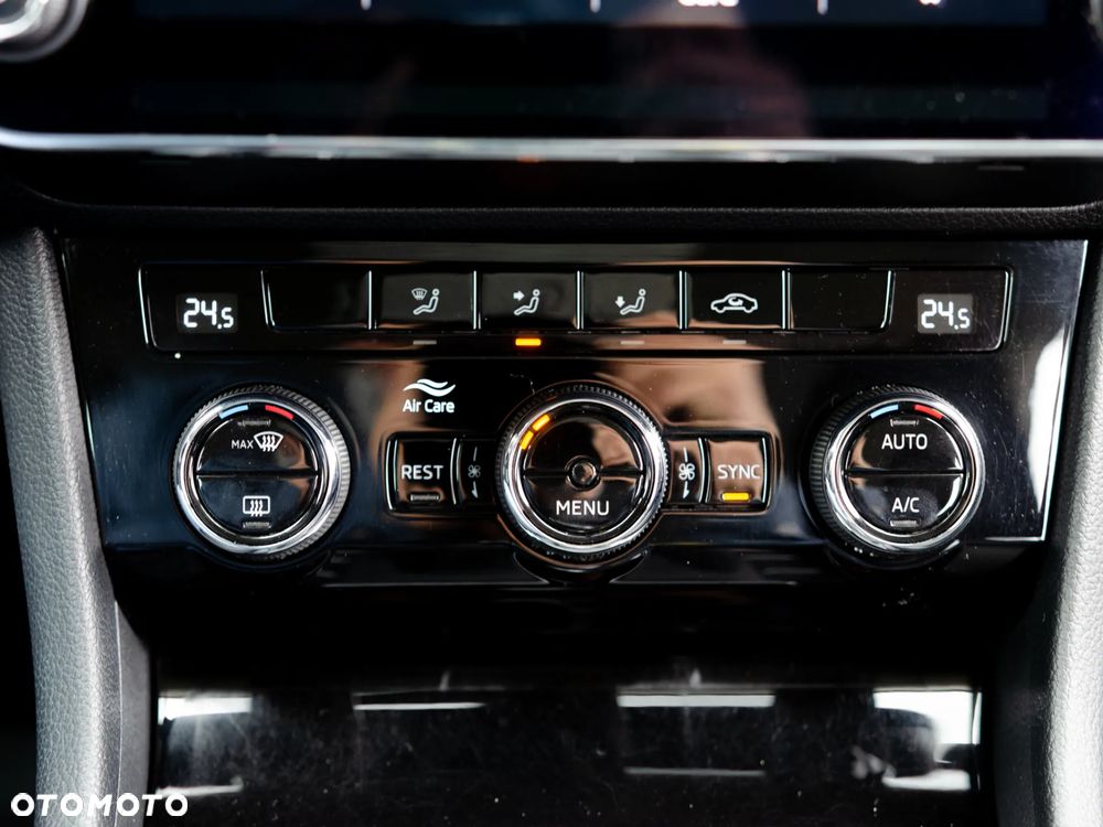 Skoda Superb 2.0 TDI Ambition - 29