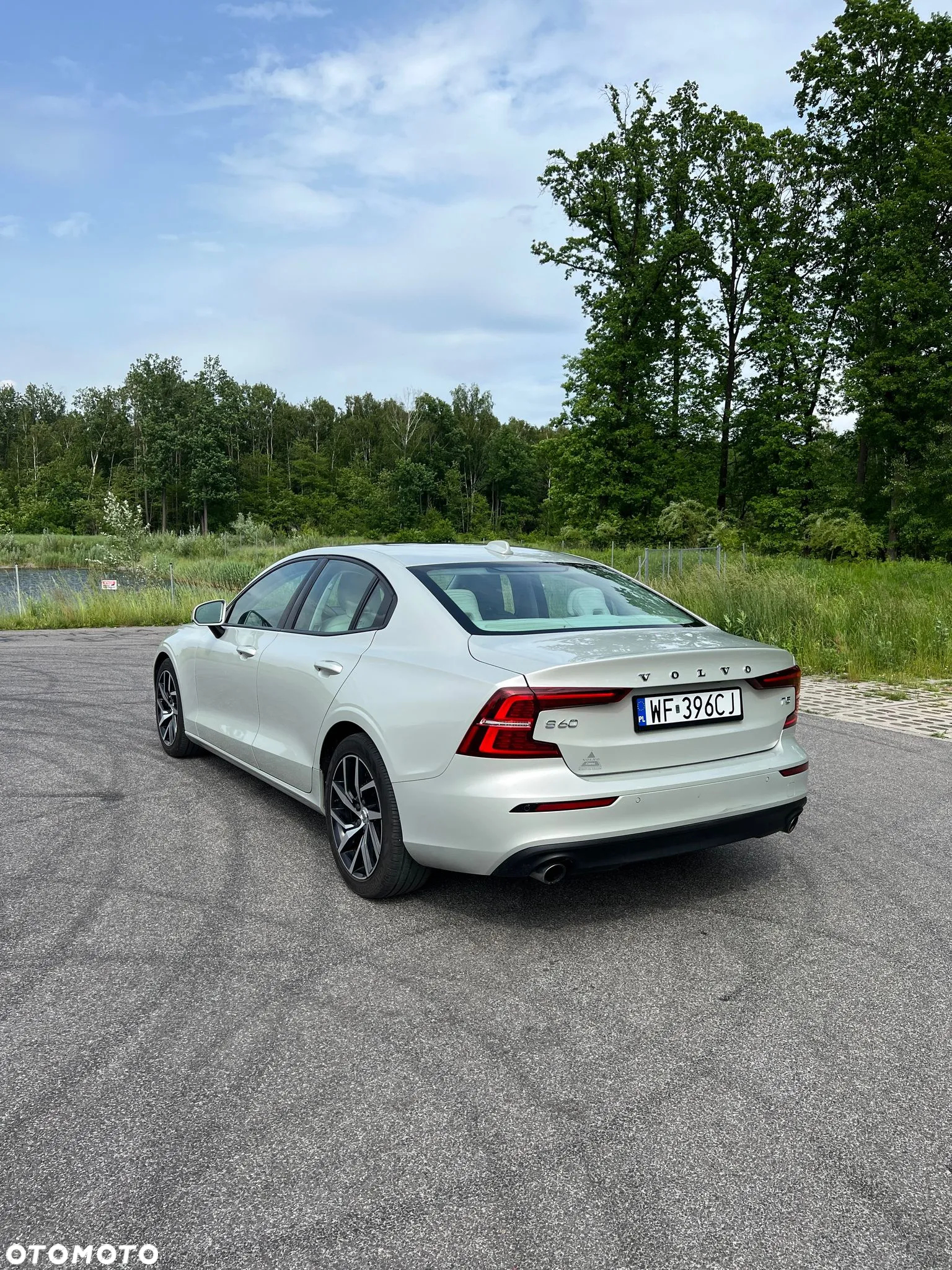 Volvo S60 T5 AWD Momentum Pro - 11