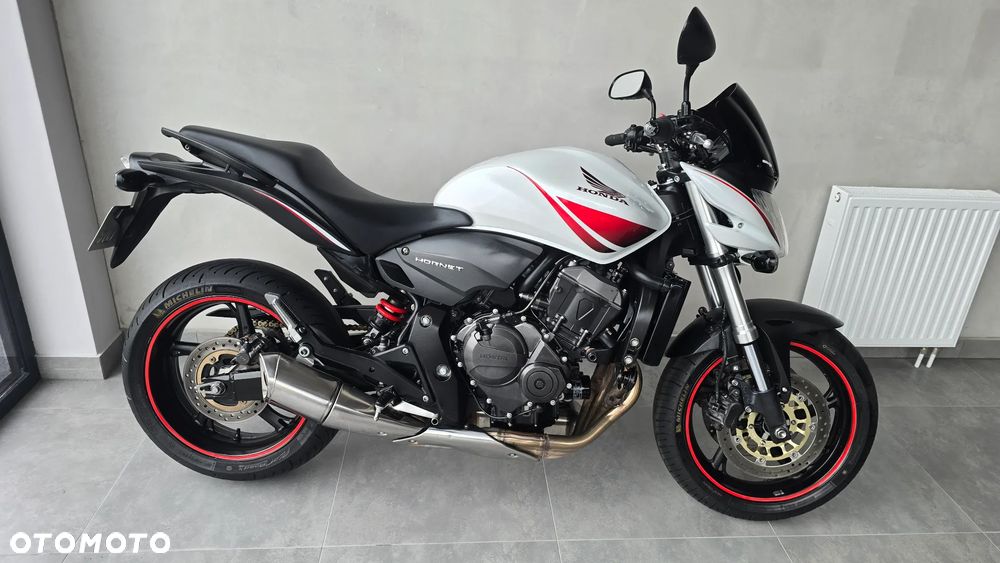 Honda Hornet - 25
