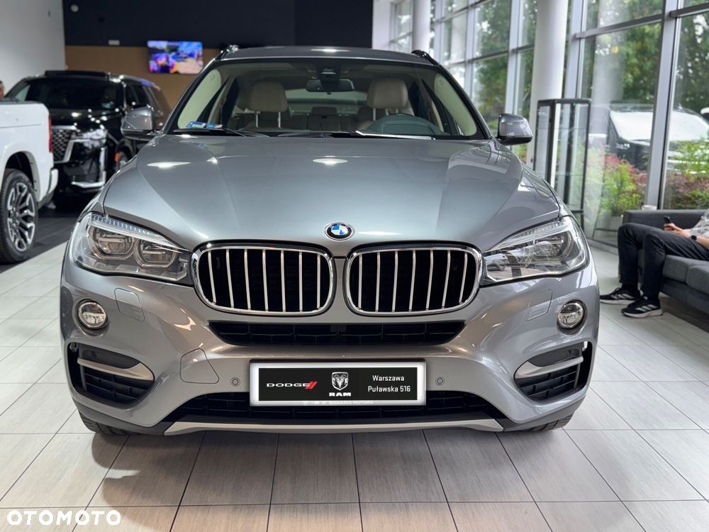 BMW X6 xDrive40d - 9