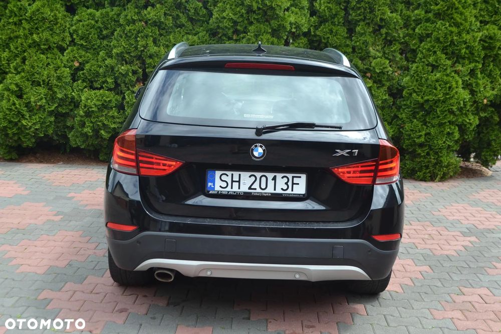 BMW X1 xDrive18d xLine - 13