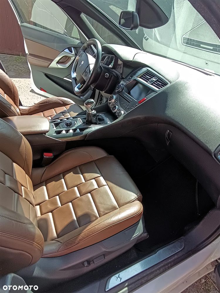 Citroën DS5 HDi 165 SportChic - 17