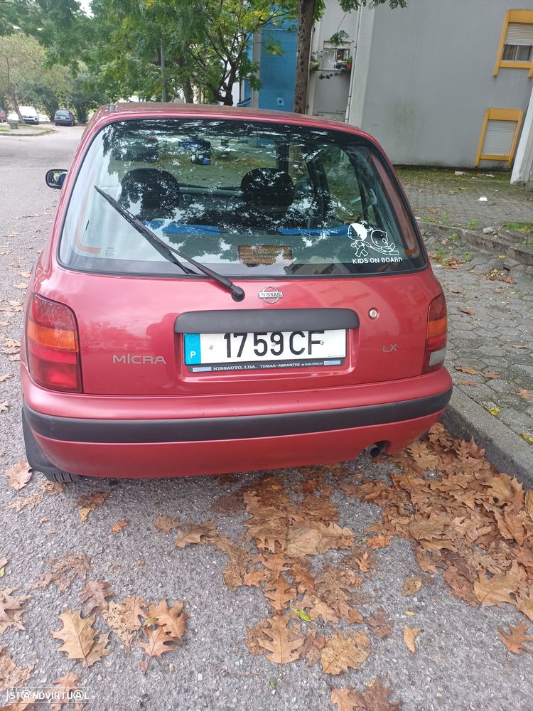 Nissan Micra 1.0 L - 4