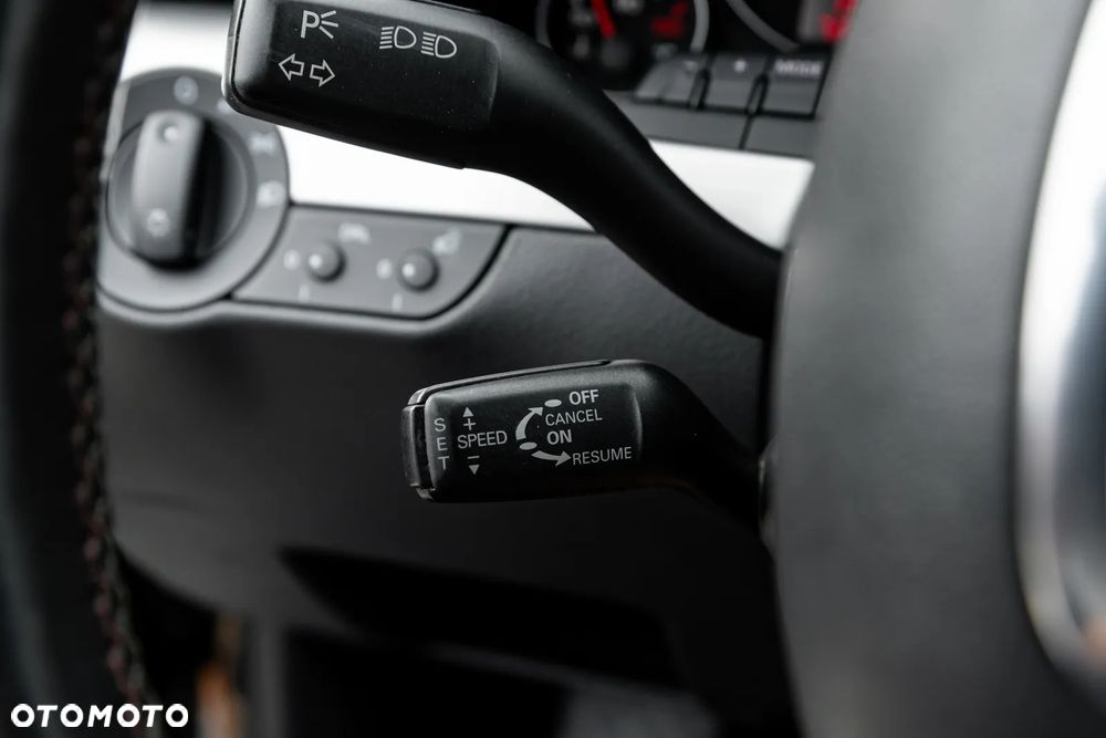 Audi A4 Avant - 33