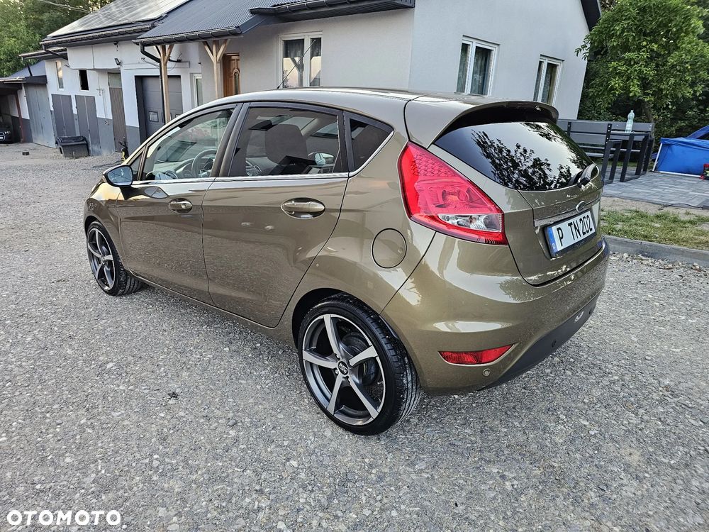 Ford Fiesta 1.6 Ti-VCT Titanium - 5