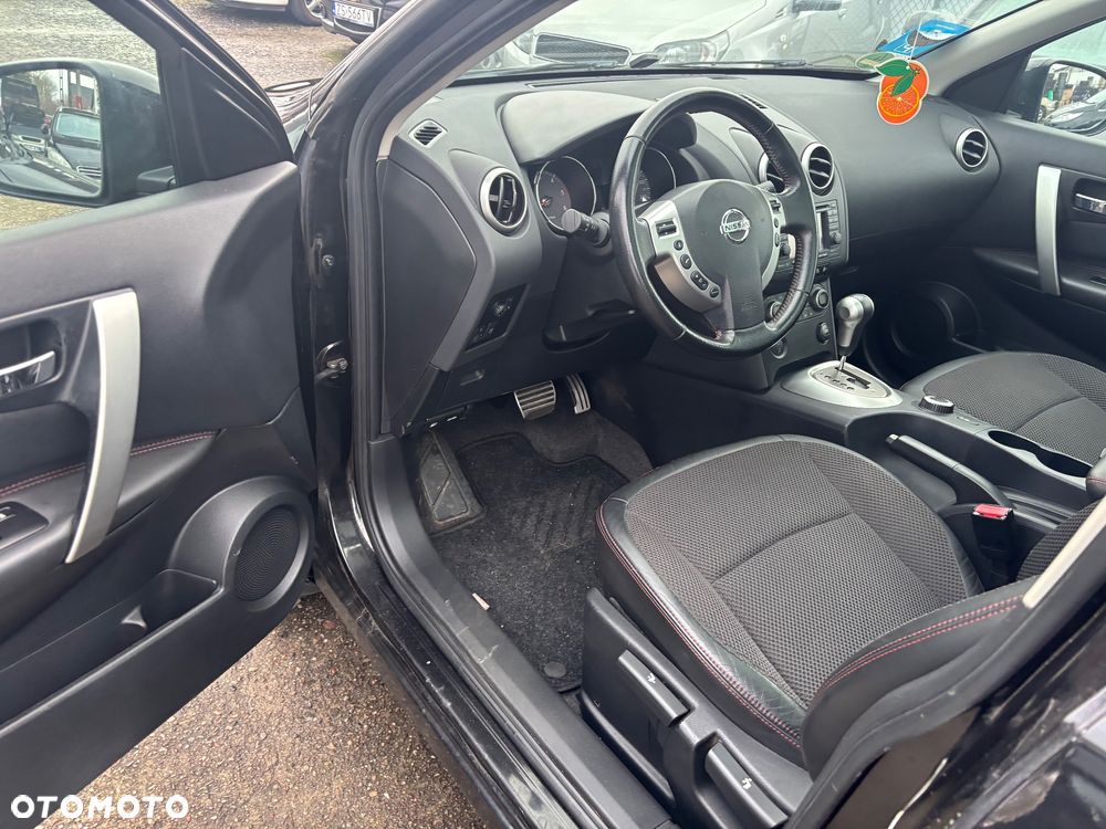 Nissan Qashqai 2.0 dCi 4 x 4 DPF I-Way - 37