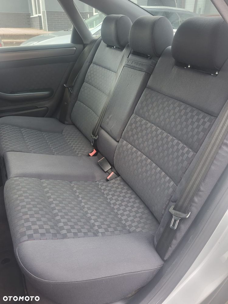 Audi A6 Limousine 2.8 Quattro - 23