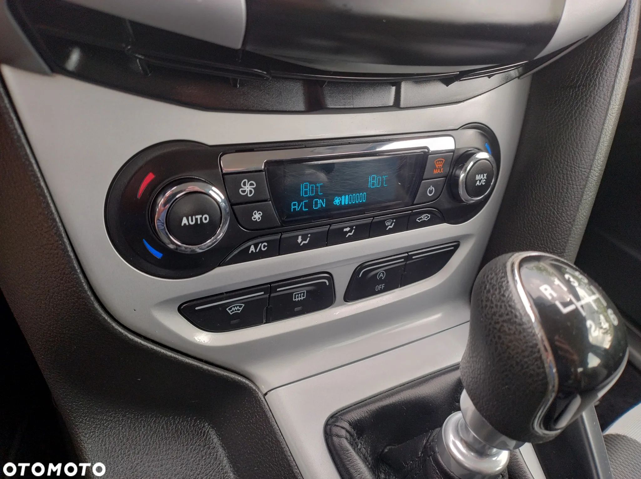 Ford Focus - 11