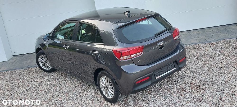 Kia Rio 1.2 Attract - 35