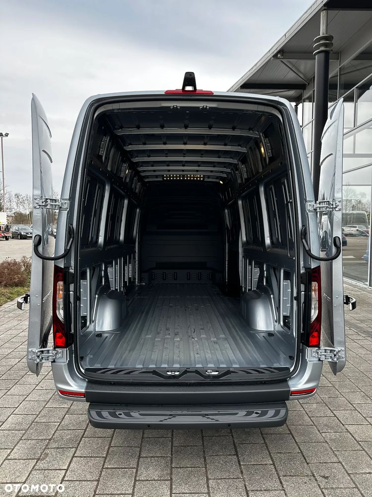 Mercedes-Benz Sprinter - 34