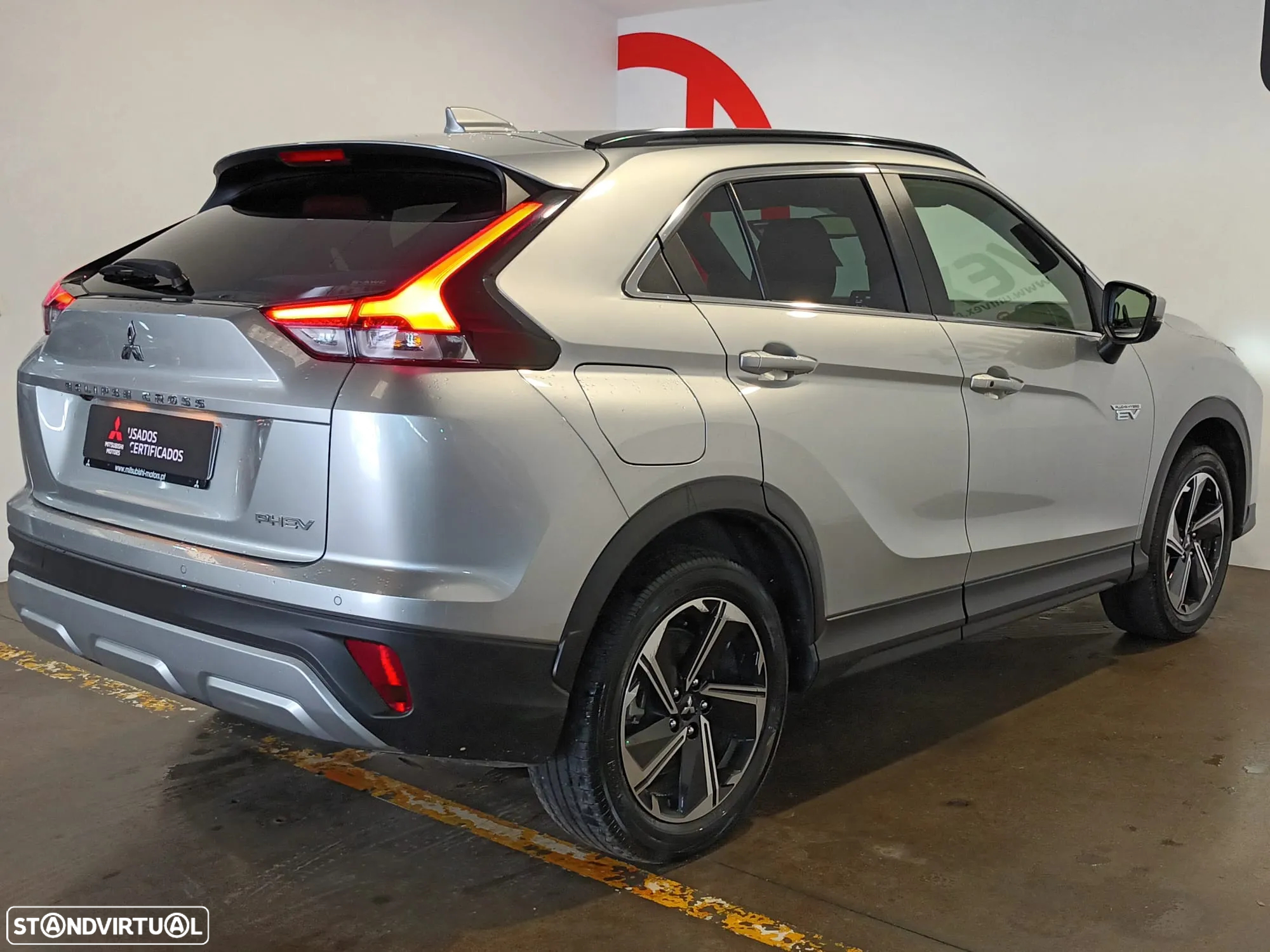 Mitsubishi Eclipse Cross 2.4 PHEV eMotion - 3