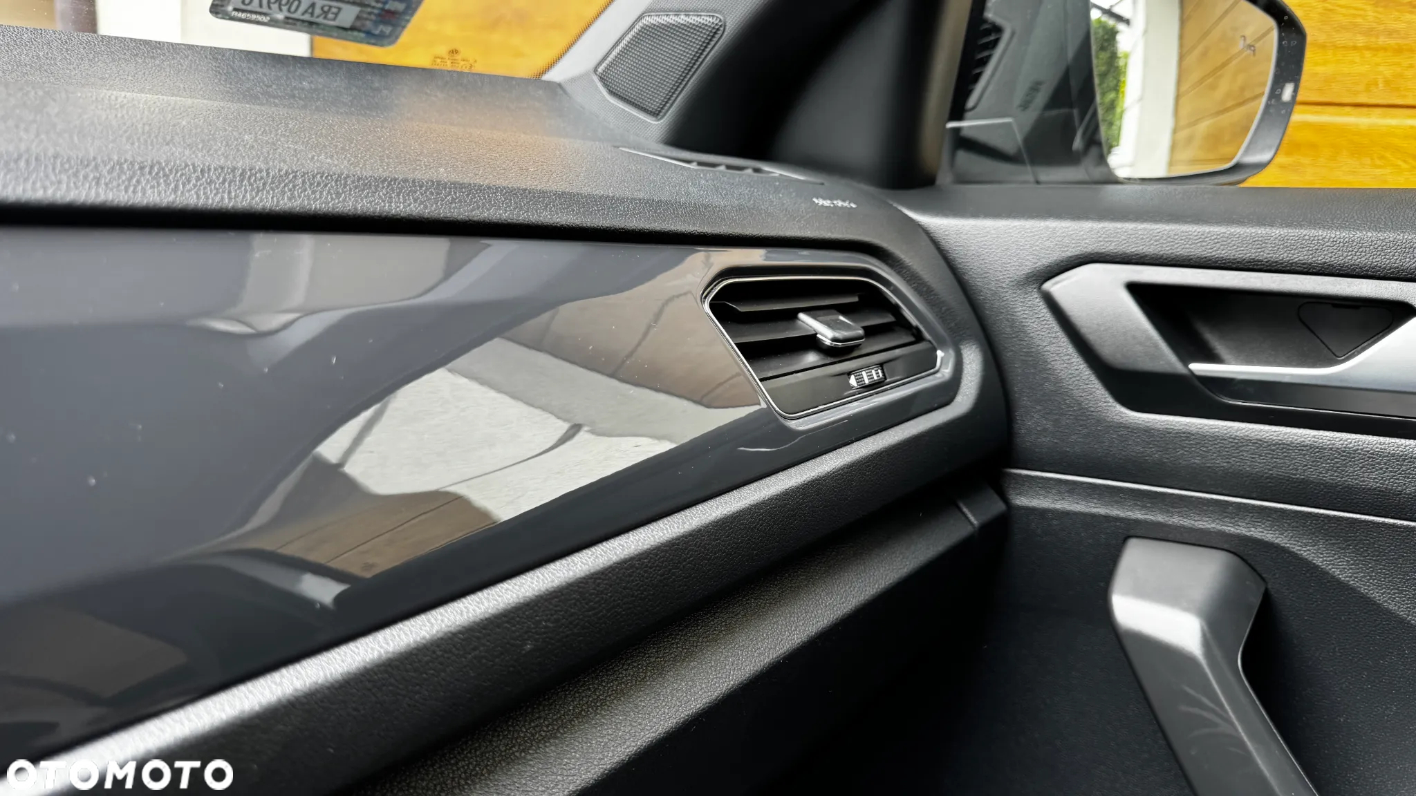 Volkswagen T-Roc 1.5 TSI ACT Premium DSG - 31