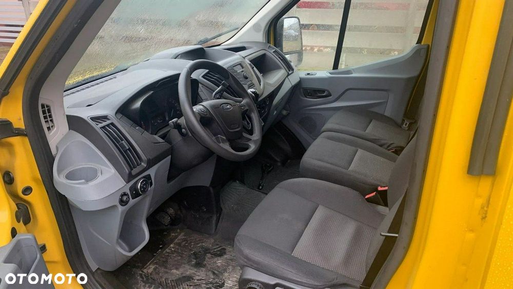 Ford Transit - 9